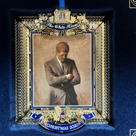 JFK Christmas 2020 Blue and Gold Holiday Frame - Picture 5 of 5